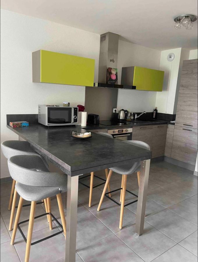 Appartement 4 Personnes Proche Lac Saint Point Montperreux Exterior photo